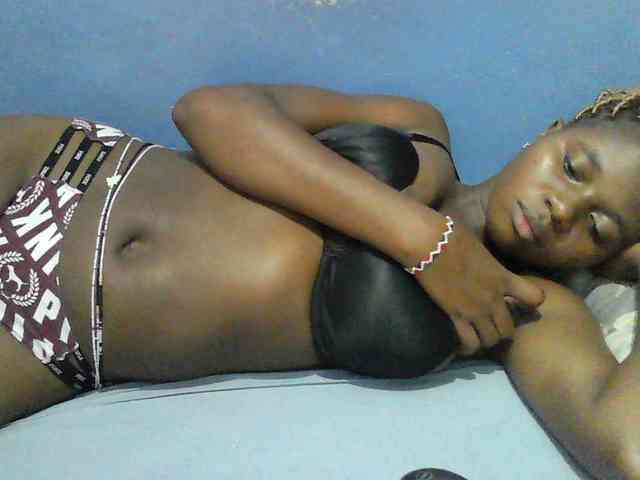 Mystiq-Ella webcam