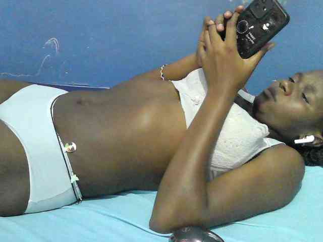 Mystiq-Ella webcam