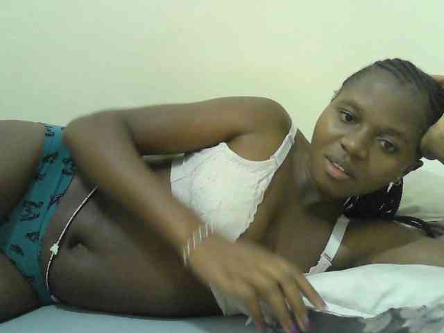 Mystiq-Ella webcam