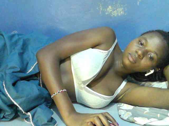 Mystiq-Ella webcam