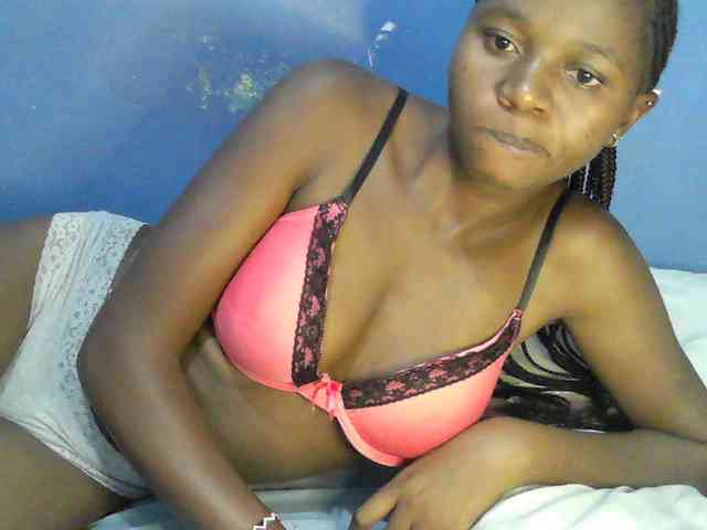 Mystiq-Ella webcam