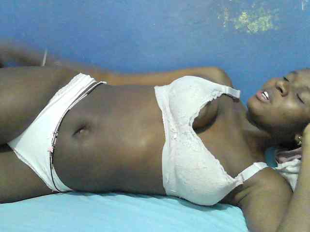 Mystiq-Ella webcam