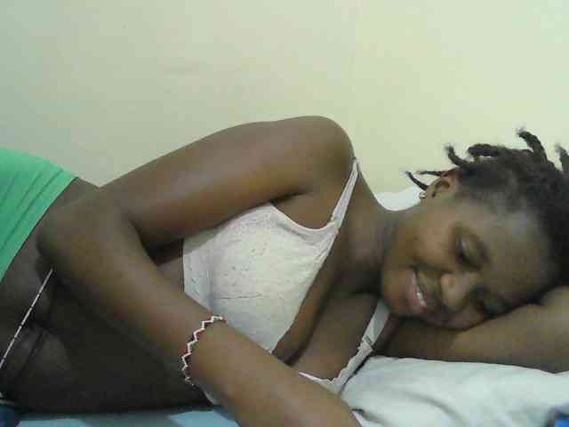 Mystiq-Ella webcam