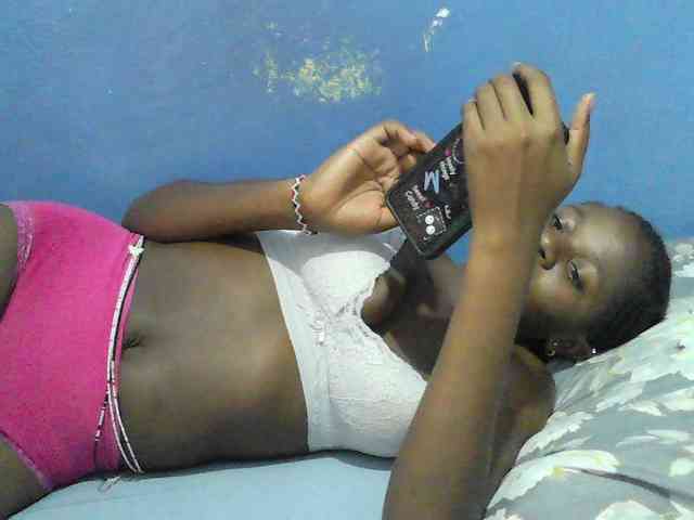 Mystiq-Ella webcam