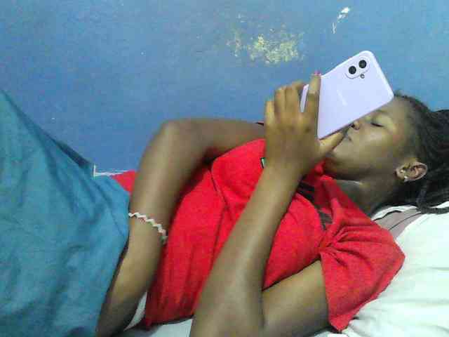 Mystiq-Ella webcam