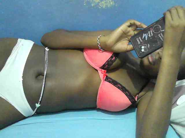 Mystiq-Ella webcam