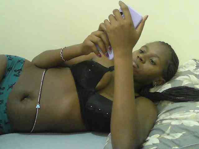 Mystiq-Ella webcam