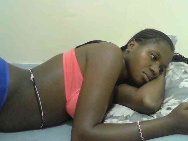Mystiq-Ella webcam