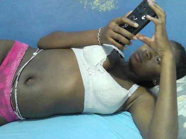 Mystiq-Ella webcam