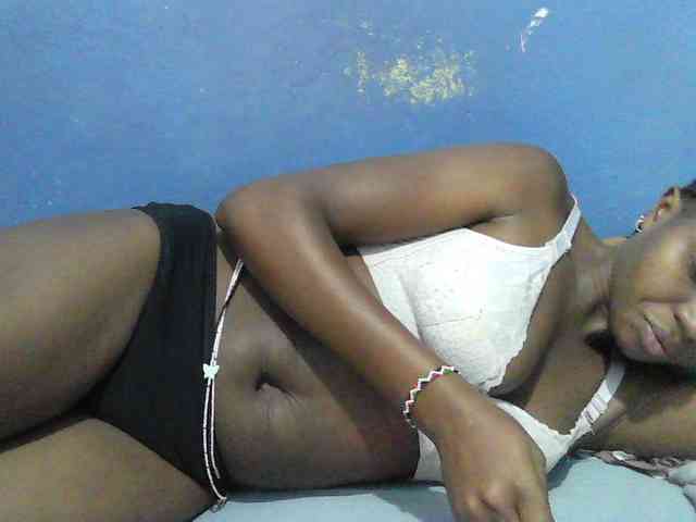 Mystiq-Ella webcam