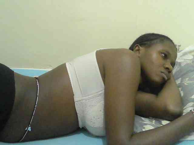Mystiq-Ella webcam