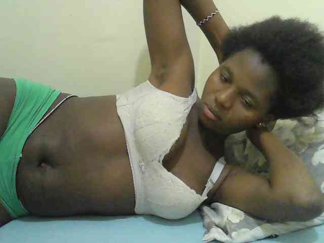Mystiq-Ella webcam