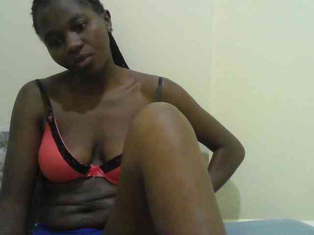 Mystiq-Ella webcam