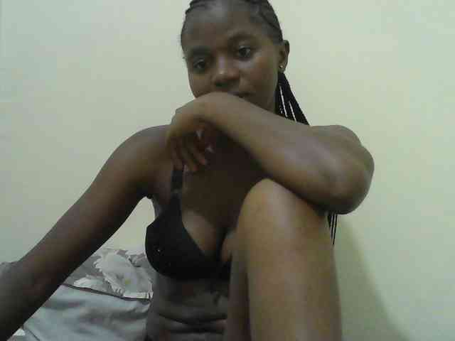 Mystiq-Ella webcam