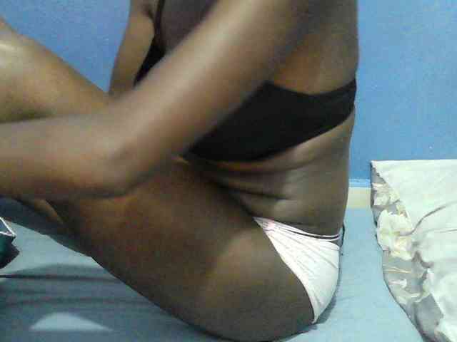 Mystiq-Ella webcam
