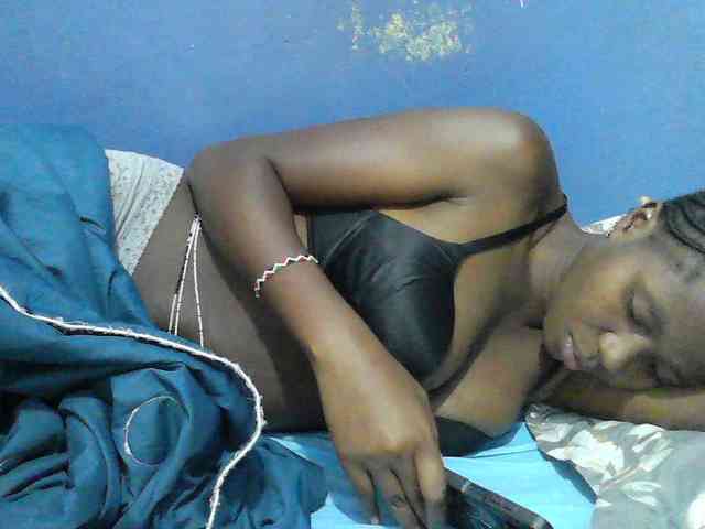 Mystiq-Ella webcam