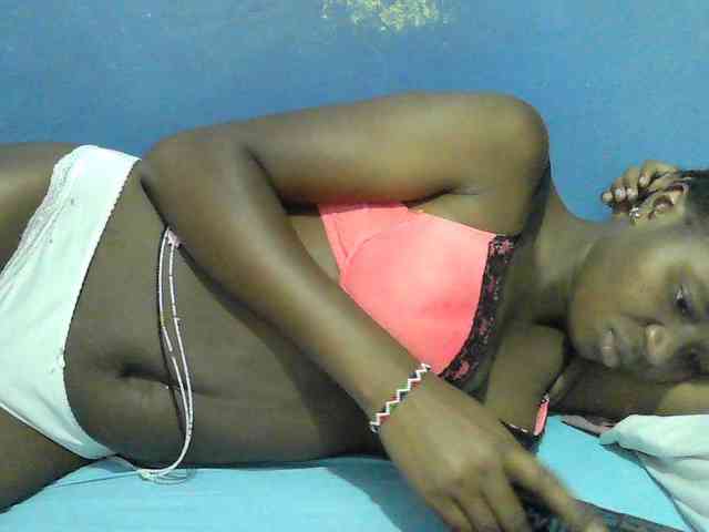 Mystiq-Ella webcam