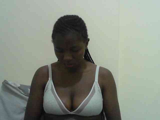 Mystiq-Ella webcam