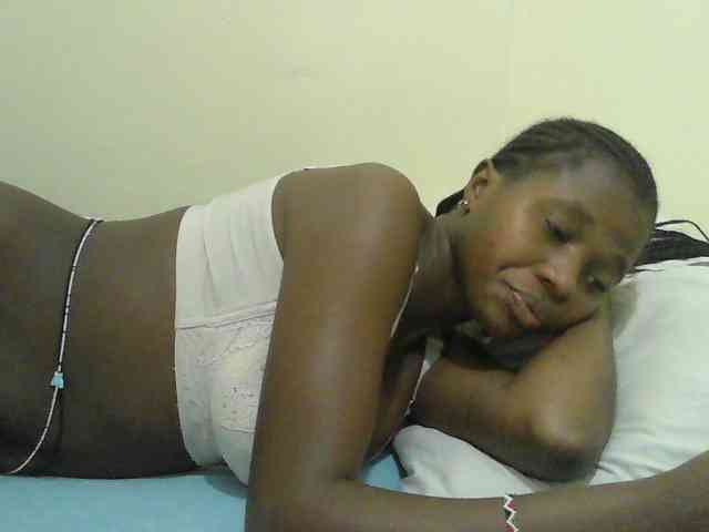 Mystiq-Ella webcam