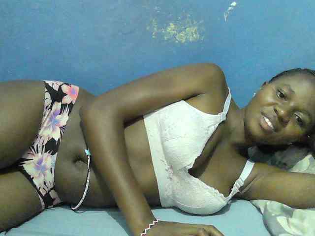 Mystiq-Ella webcam