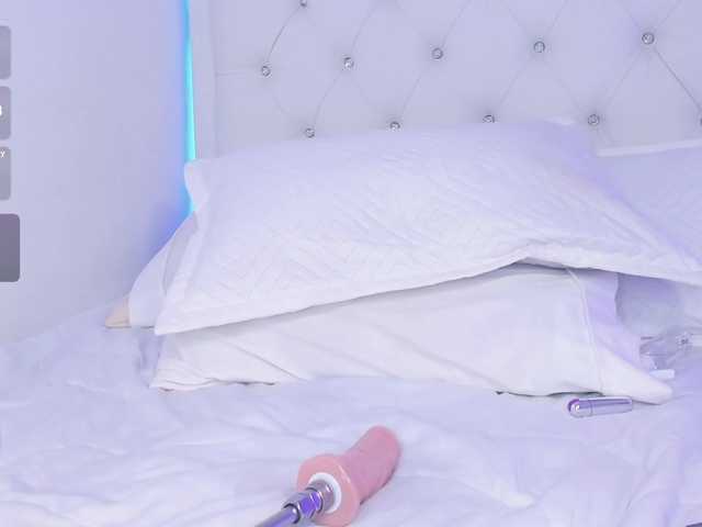 kittybluuee live cam on BongaCams