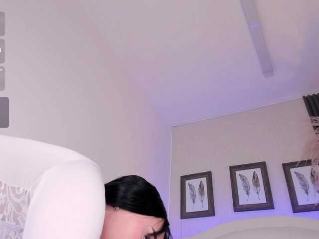kittybluuee live cam on BongaCams