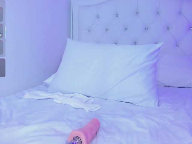 kittybluuee live cam on BongaCams