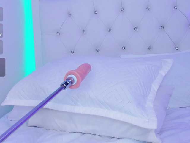 kittybluuee live cam on BongaCams