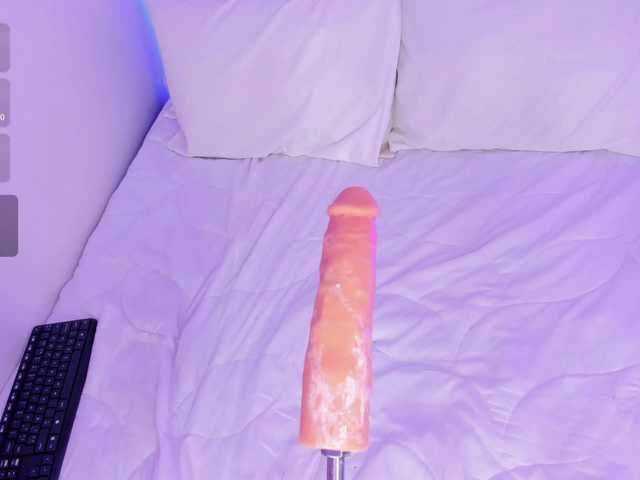 kittybluuee live cam on BongaCams