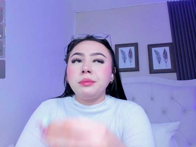 kittybluuee, live now on BongaCams