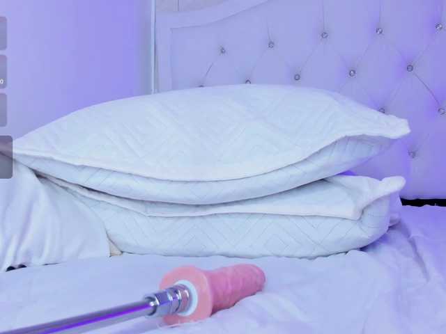 kittybluuee live cam on BongaCams