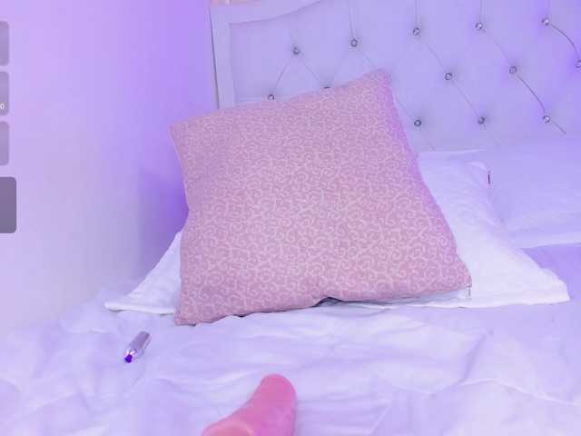 kittybluuee live cam on BongaCams