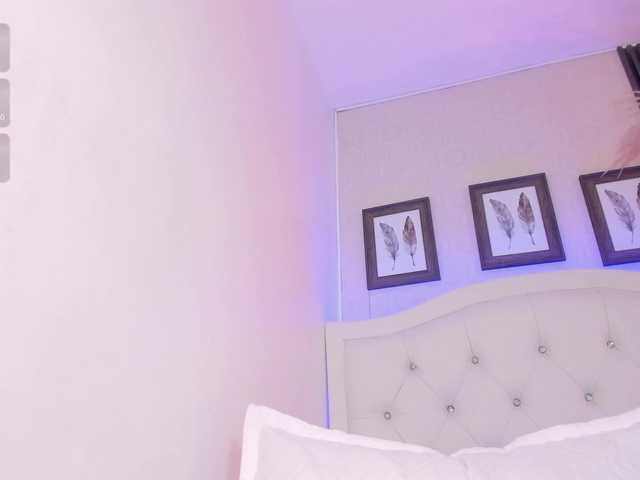 kittybluuee live cam on BongaCams