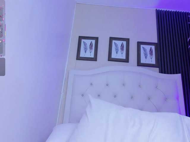 kittybluuee, en directo ahora en BongaCams