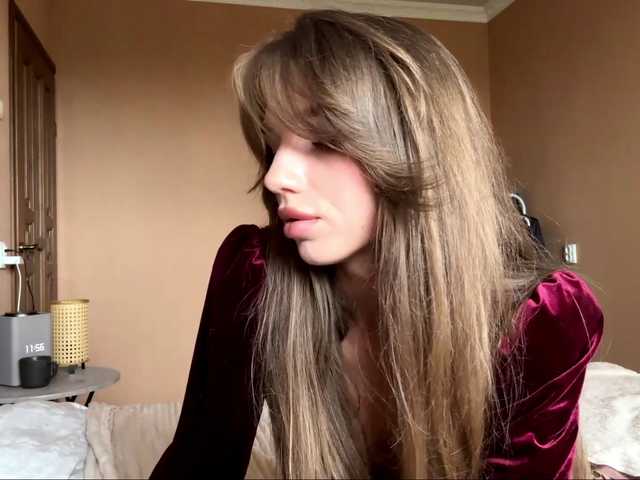 BlondellFriot live cam on BongaCams
