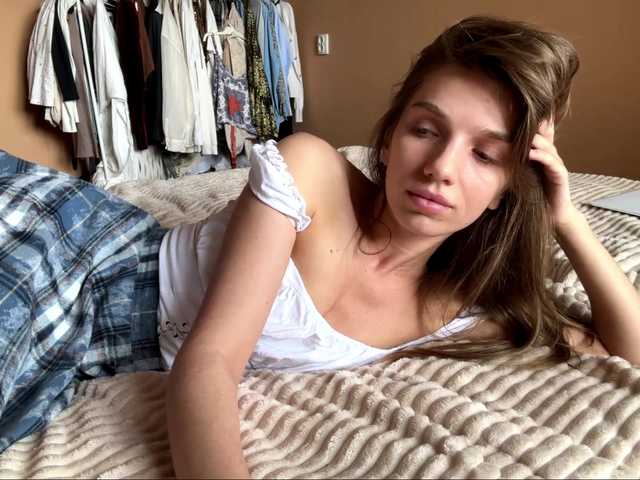 BlondellFriot live cam on BongaCams