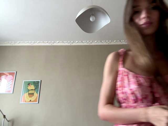 BlondellFriot live cam on BongaCams
