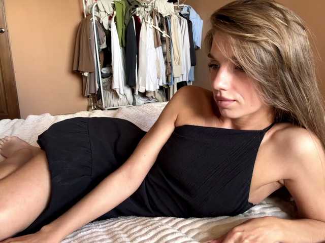 BlondellFriot live cam on BongaCams