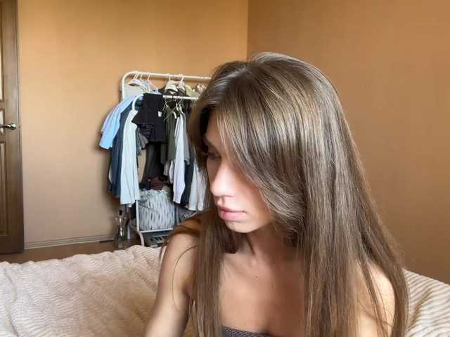 BlondellFriot live cam on BongaCams