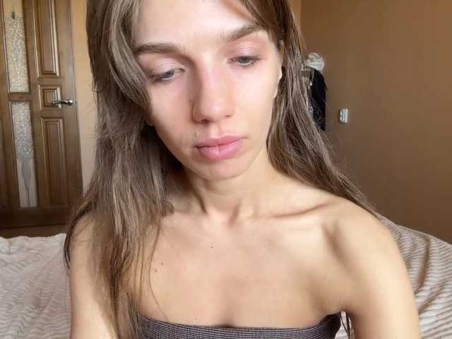 BlondellFriot live cam on BongaCams