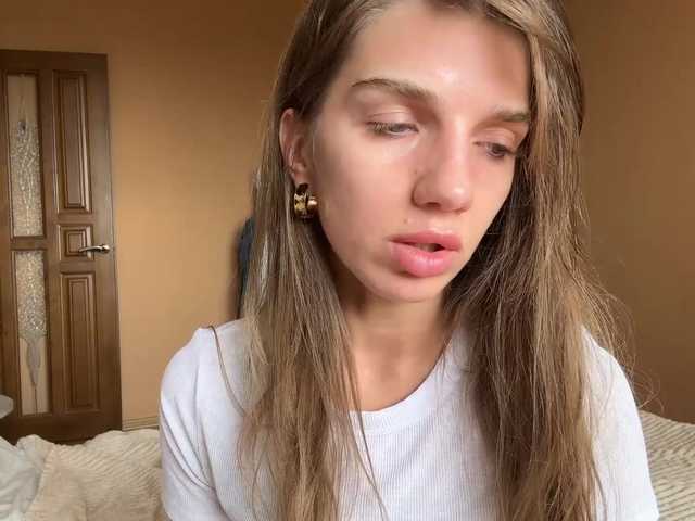 BlondellFriot live cam on BongaCams