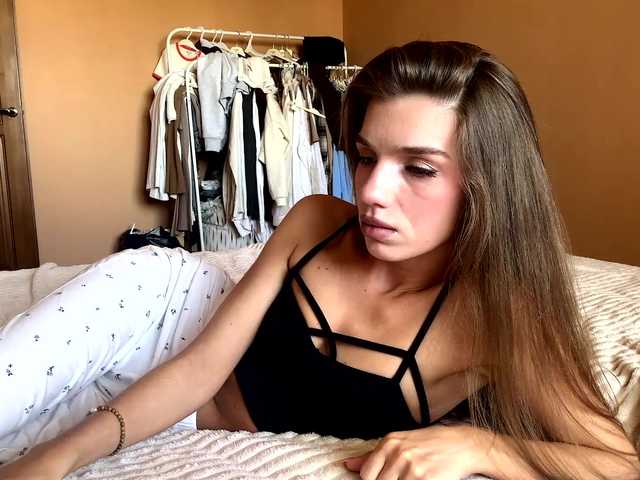 BlondellFriot live cam on BongaCams