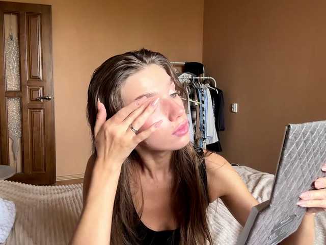 BlondellFriot live cam on BongaCams