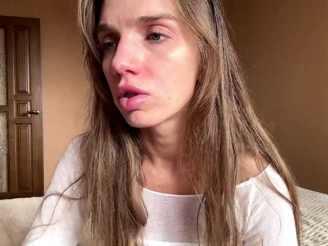 BlondellFriot live cam on BongaCams