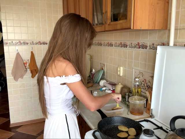 BlondellFriot live cam on BongaCams