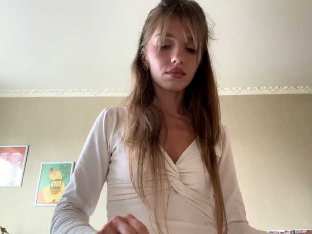 BlondellFriot live cam on BongaCams
