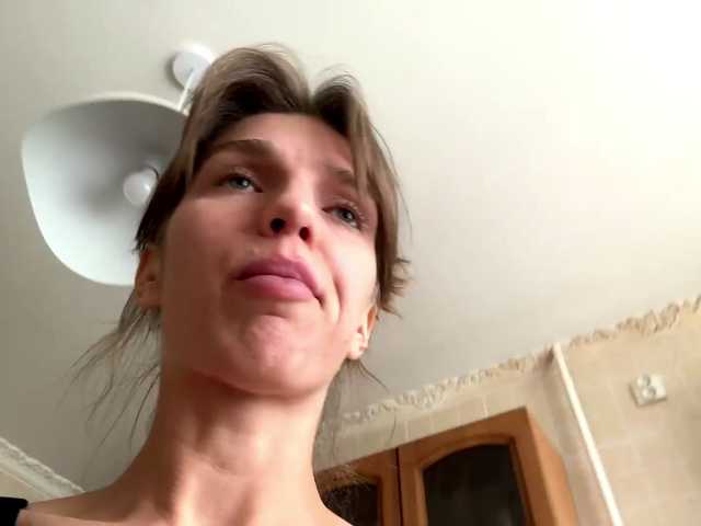 BlondellFriot live cam on BongaCams
