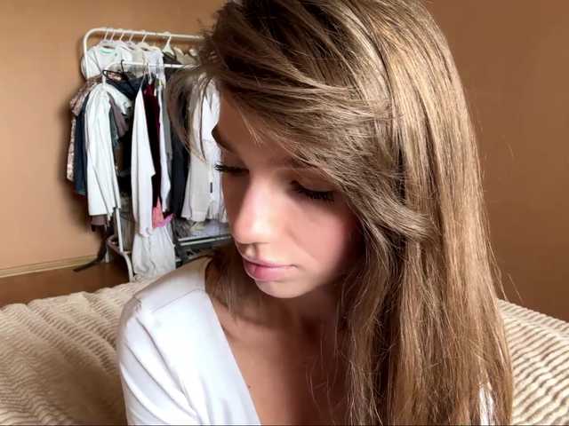 BlondellFriot live cam on BongaCams