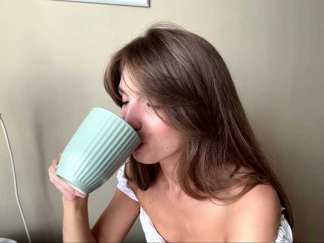 BlondellFriot live cam on BongaCams