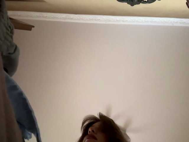 BlondellFriot live cam on BongaCams